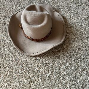 Classic Tan Men's Hat with Braided Band, bullhide